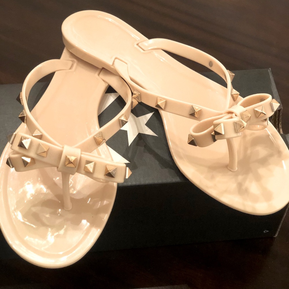 Pink Studded Jelly Sandals